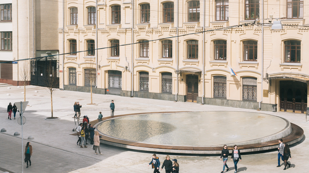 A unique historical square redeveloped by karres+brands has opened in Moscow